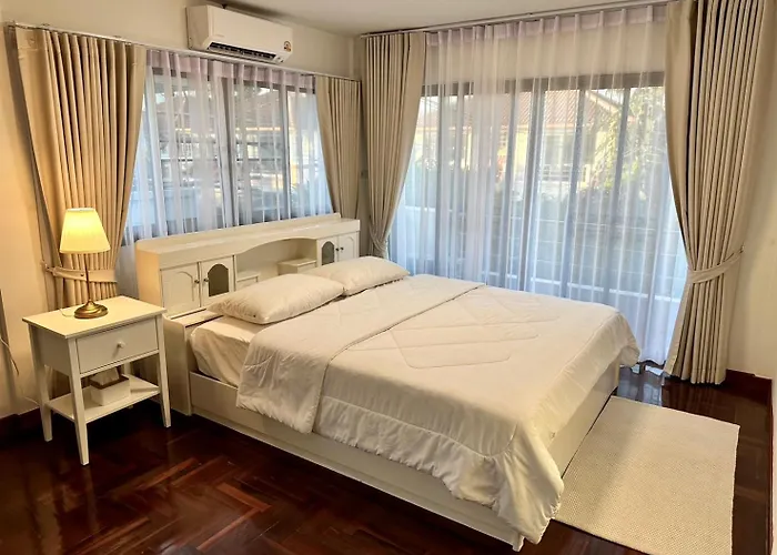 Holiday home Spacious And Peaceful 3 Bedrooms Detached House Inside Bangkok