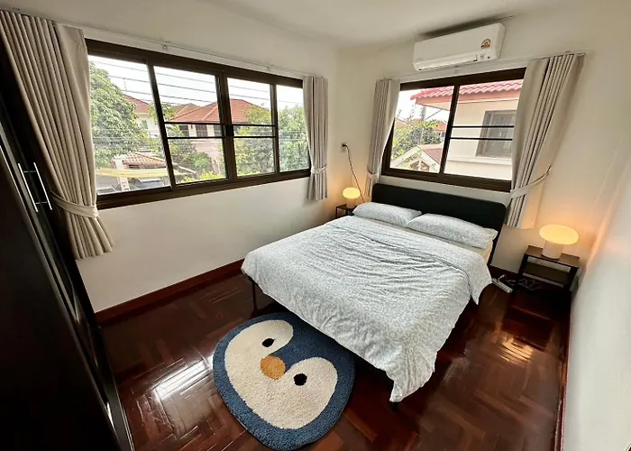 Spacious And Peaceful 3 Bedrooms Detached House Inside