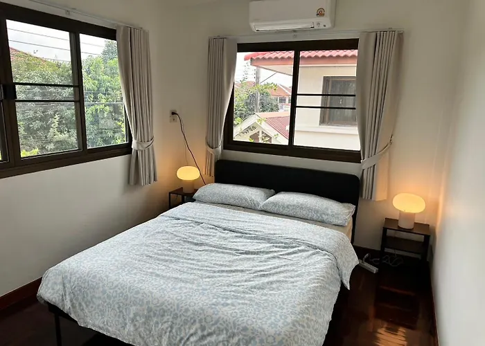 Spacious And Peaceful 3 Bedrooms Detached House Inside *